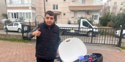 16 yaşındaki özel çocuk Bayram Efe müzik sevgisini bisikletine taşıdı