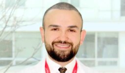 Altın iğneyle daha canlı bir cilde sahip olabilirsiniz