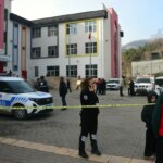 Okulda kokudan etkilenen 17 öğrenci hastaneye kaldırıldı