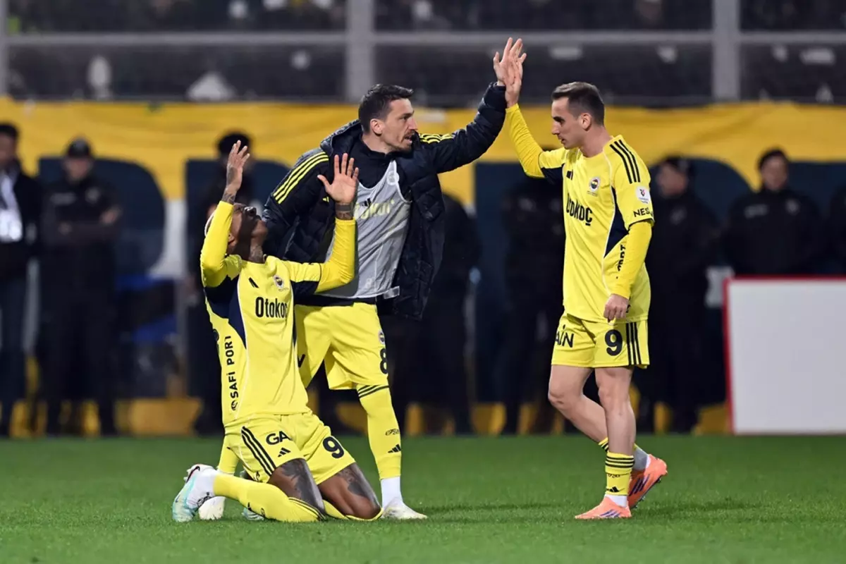 Fenerbahçe ve Mert Hakan Yandaş’a derbinin faturası ağır oldu