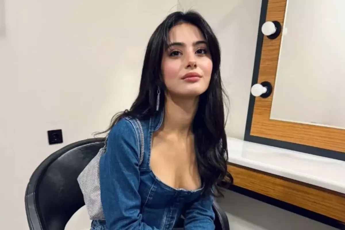 Helin Kandemir ve Celal Can Algül İkinci Kere Ayrıldı Helin Kandemir ve Celal Can Algül İkinci Kere Ayrıldı