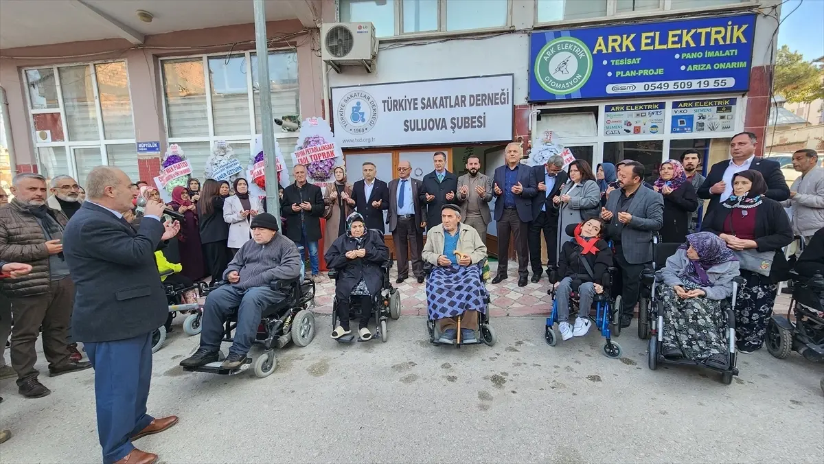 Suluova’da Türkiye Sakatlar Derneği’nin yeni ofisi hizmete açıldı Suluova’da Türkiye Sakatlar Derneği’nin yeni ofisi hizmete açıldı