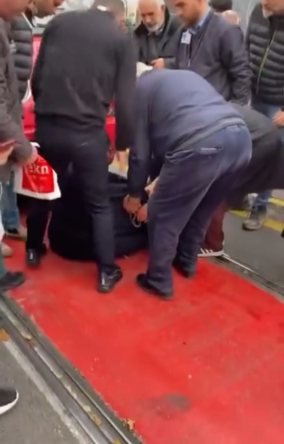 Bursa’da Tramvay Çarptı: Bir Kişi Yaralandı