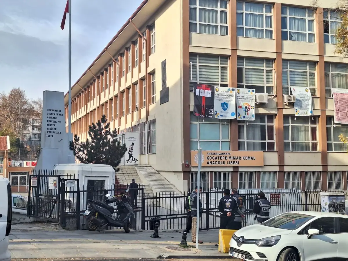 Öğrencilerin öğretmen ile alay ettiği olaya ait polis incelemesi